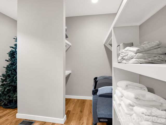 80 Richland Street, Asheville, NC 28806