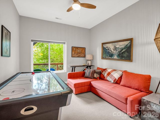 80 Richland Street, Asheville, NC 28806