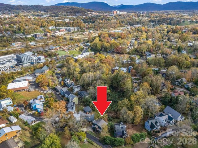80 Richland Street, Asheville, NC 28806