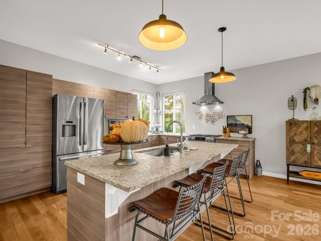 80 Richland Street, Asheville, NC 28806