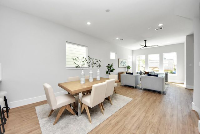 4814 Cochran Street, Houston, TX 77009