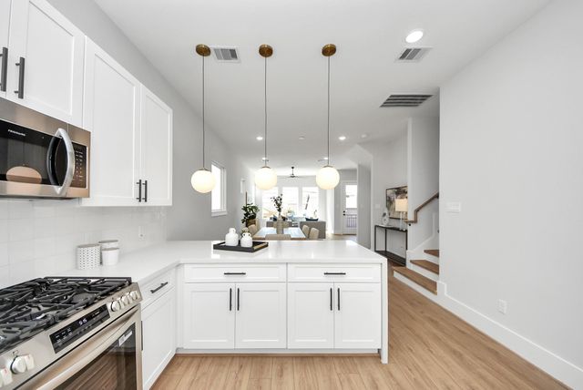 4814 Cochran Street, Houston, TX 77009