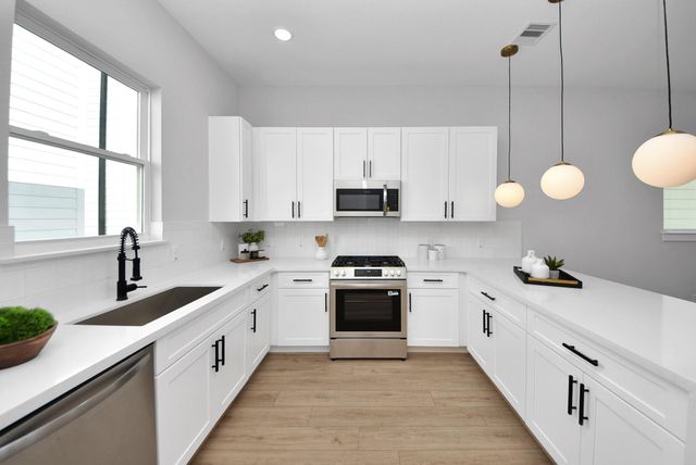 4814 Cochran Street, Houston, TX 77009
