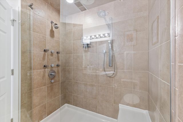 2025 S Indiana Avenue 209, Chicago, IL 60616