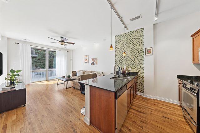 2025 S Indiana Avenue 209, Chicago, IL 60616