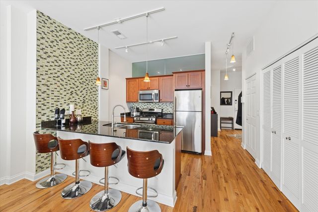2025 S Indiana Avenue 209, Chicago, IL 60616