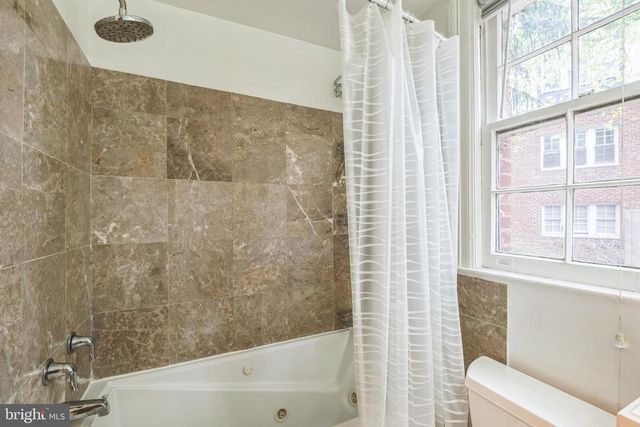 208 FARRAGUT ST NW #104, Washington, DC 20011