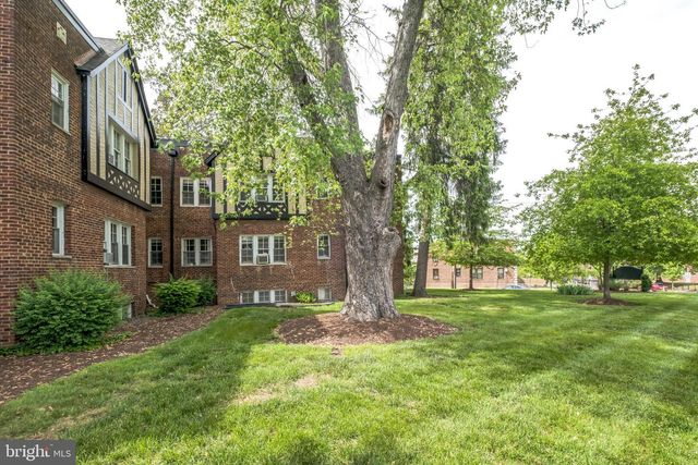 208 FARRAGUT ST NW #104, Washington, DC 20011