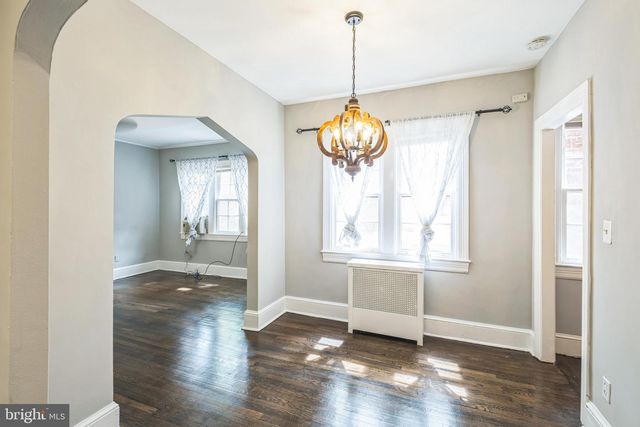 208 FARRAGUT ST NW #104, Washington, DC 20011