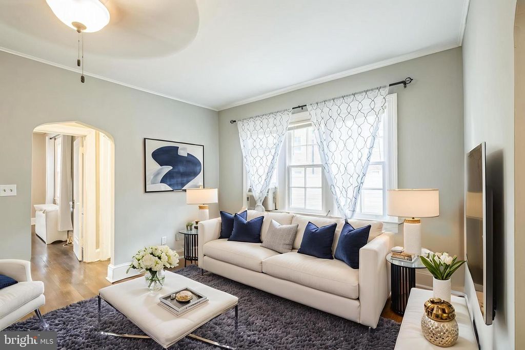 208 FARRAGUT ST NW #104, Washington, DC 20011