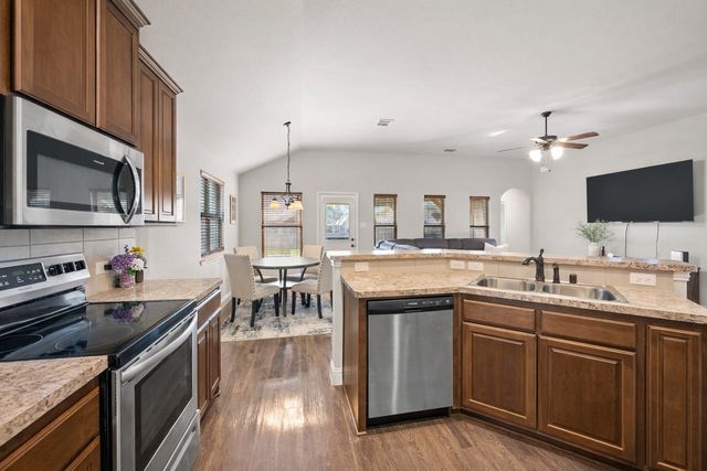 417 Highmeadow Drive, Aubrey, TX 76227