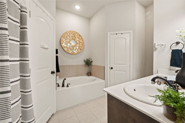 417 Highmeadow Drive, Aubrey, TX 76227