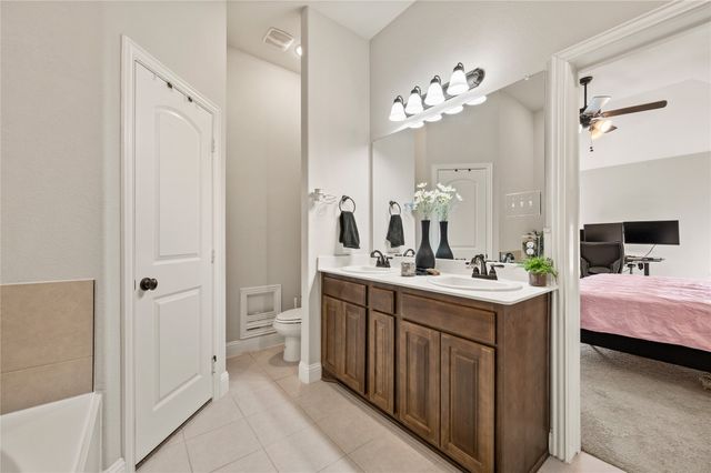 417 Highmeadow Drive, Aubrey, TX 76227