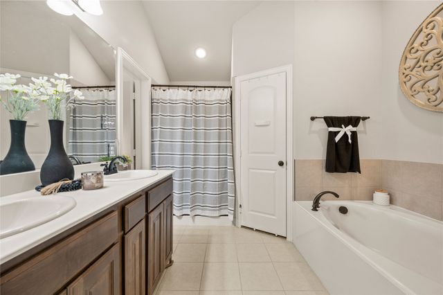 417 Highmeadow Drive, Aubrey, TX 76227