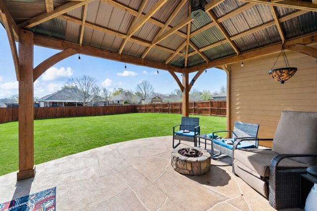 417 Highmeadow Drive, Aubrey, TX 76227