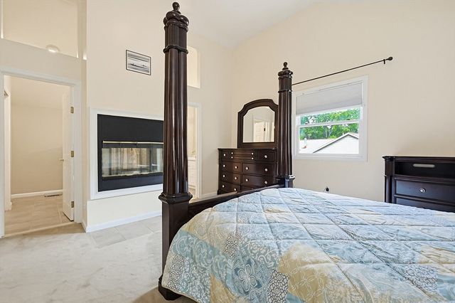 81 Arrowhead Cir 81, Ashland, MA 01721