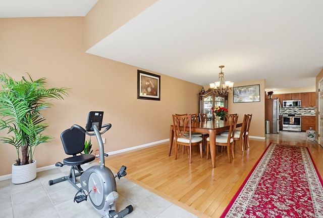81 Arrowhead Cir 81, Ashland, MA 01721