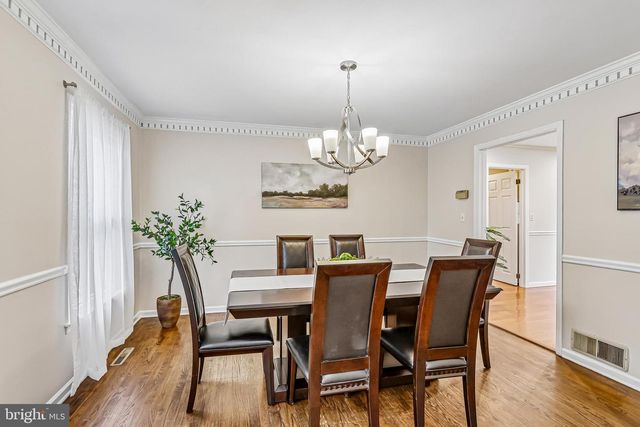 6 INDIAN RUN RD, Princeton Junction, NJ 08550
