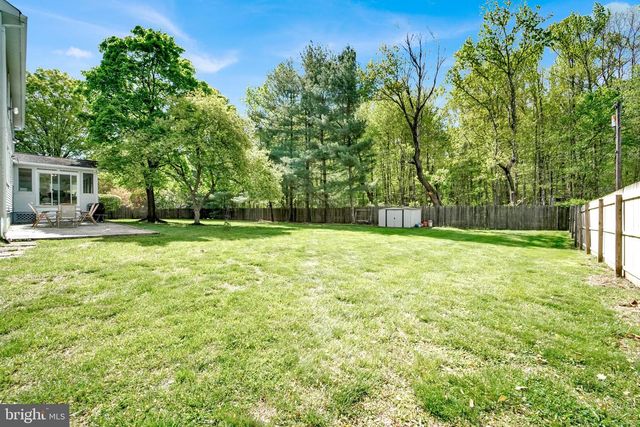 6 INDIAN RUN RD, Princeton Junction, NJ 08550