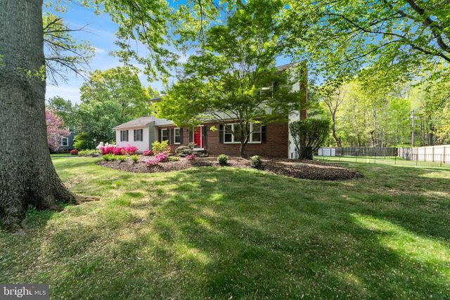6 INDIAN RUN RD, Princeton Junction, NJ 08550