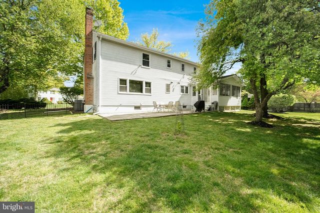 6 INDIAN RUN RD, Princeton Junction, NJ 08550