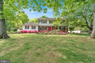 6 INDIAN RUN RD, Princeton Junction, NJ 08550
