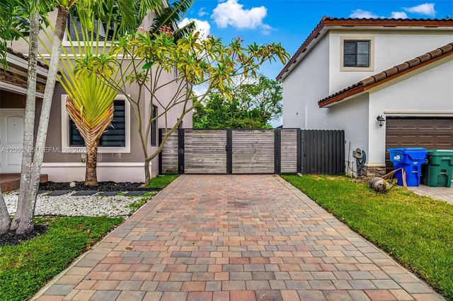 23061 SW 114th Path, Miami, FL 33170