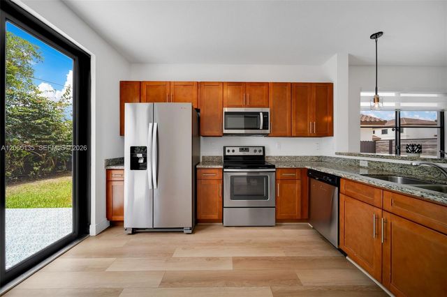23061 SW 114th Path, Miami, FL 33170