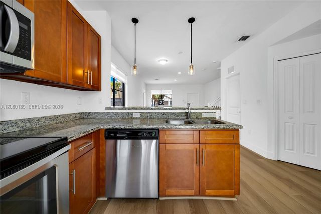 23061 SW 114th Path, Miami, FL 33170