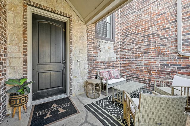 1244 Grant Avenue, Lantana, TX 76226