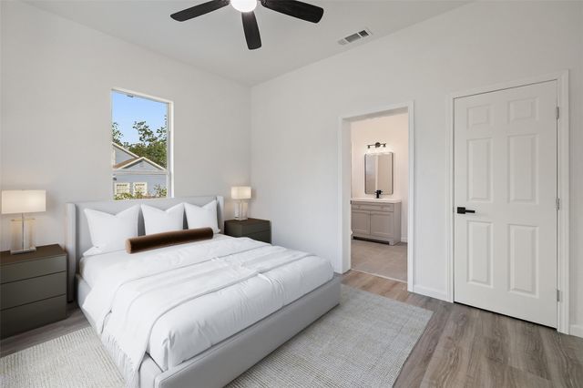 707 W 7th ST, Taylor, TX 76574