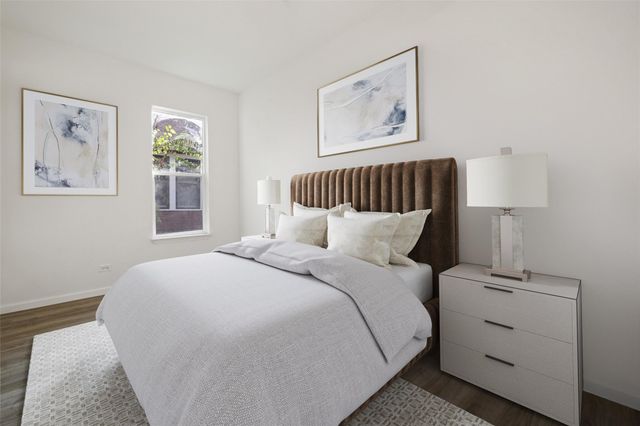 707 W 7th ST, Taylor, TX 76574