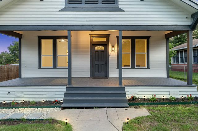 707 W 7th ST, Taylor, TX 76574