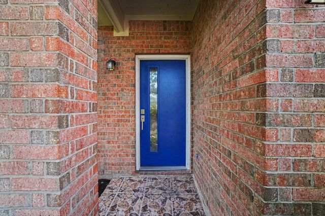 10047 Deer Track Court, Houston, TX 77064