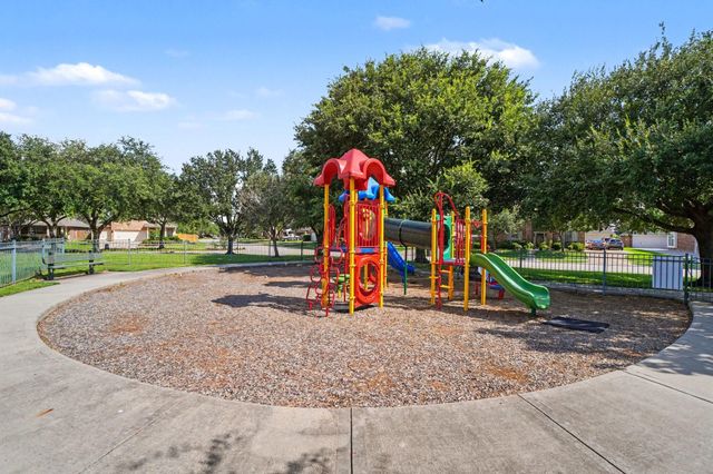 10047 Deer Track Court, Houston, TX 77064