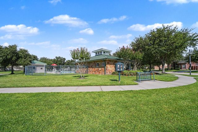 10047 Deer Track Court, Houston, TX 77064