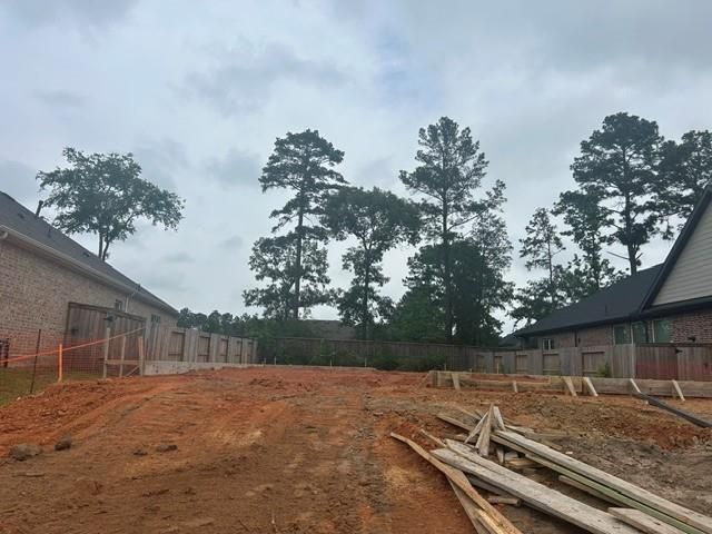 263 Garden Rose Trail, Willis, TX 77318