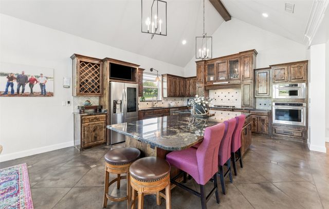 492 County Road 4387, Decatur, TX 76234