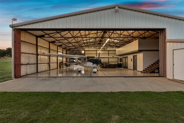 492 County Road 4387, Decatur, TX 76234