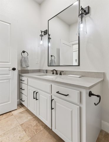 492 County Road 4387, Decatur, TX 76234