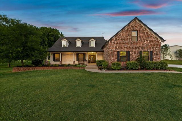 492 County Road 4387, Decatur, TX 76234