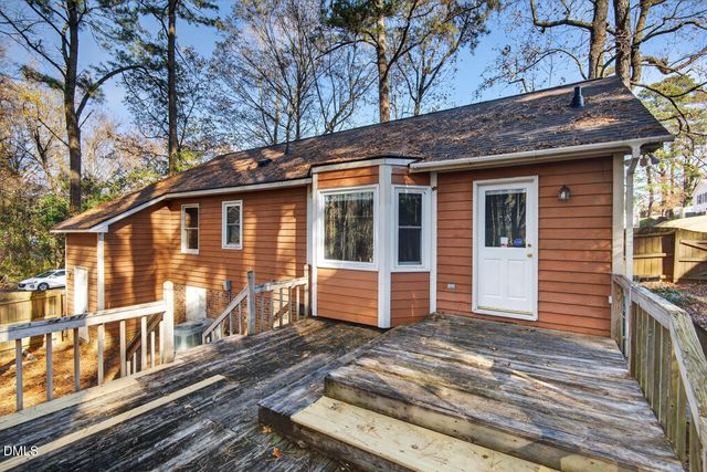 905 Pond Street, Clayton, NC 27520