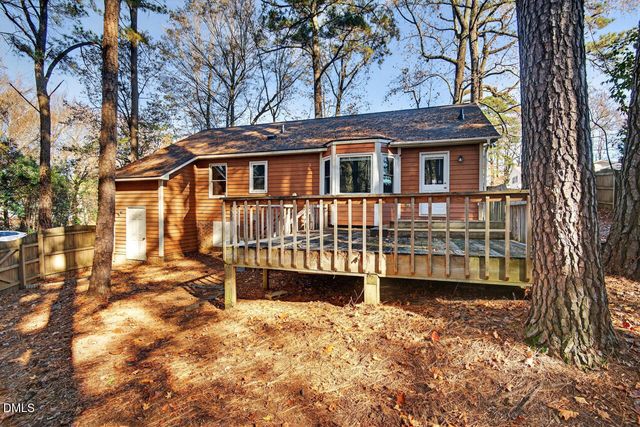 905 Pond Street, Clayton, NC 27520