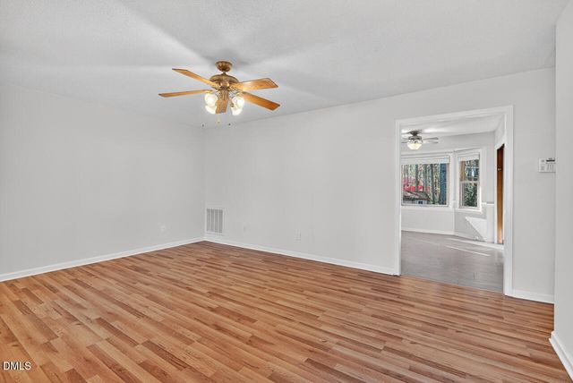 905 Pond Street, Clayton, NC 27520