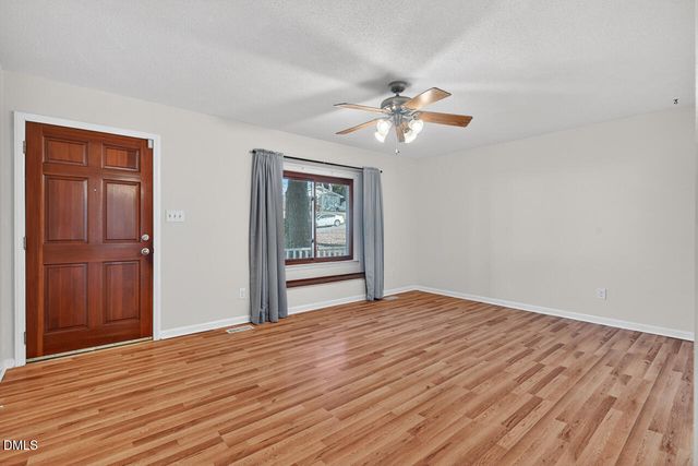 905 Pond Street, Clayton, NC 27520