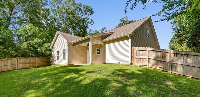 122 Craftsman Dr., Dothan, AL 36303
