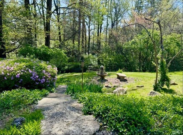 10845 Browning Road, Evansville, IN 47725