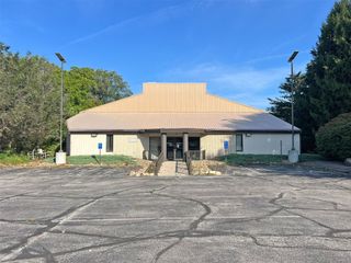3250 W LAKE Road, Erie, PA 16505