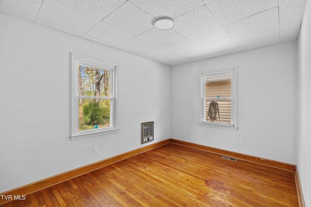 325 Mullins Street, Kingsport, TN 37665