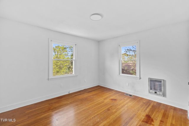 325 Mullins Street, Kingsport, TN 37665